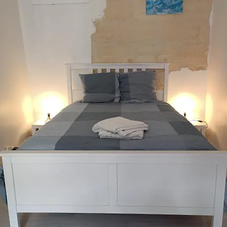 Huntzmaison דירה *